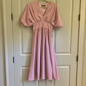 Alexia Admor. Rose formal dress. Pockets